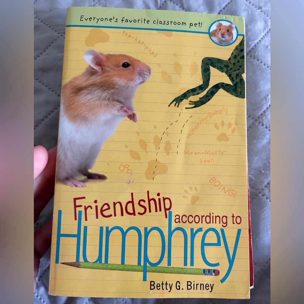 Friendship According to Humphrey Book